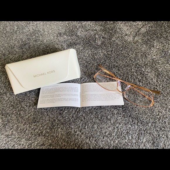 Michael Kors eyeglass frames - Picture 8 of 9